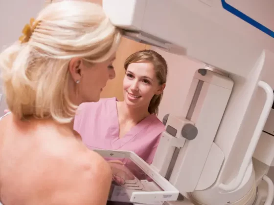 Mammographie : ça fait mal ? Comment bien s'y préparer