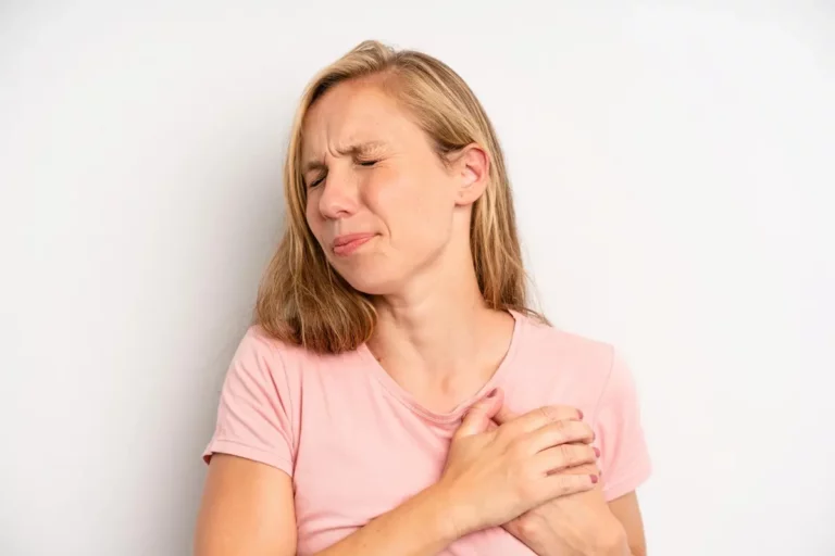 Douleur au sein gauche : sein, muscle ou cœur